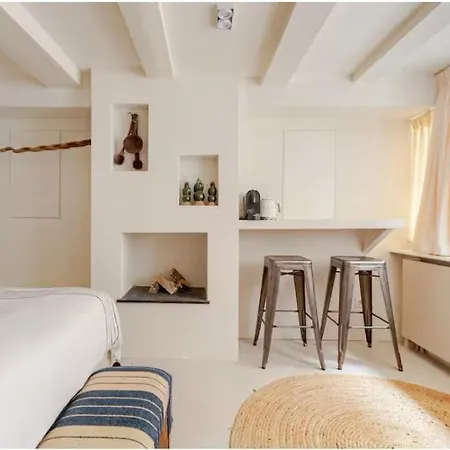 Luxury Canal In The Location Of !!!