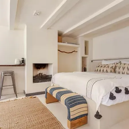 Apartment Luxury Canal In The Location Of !!!