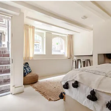 Luxury Canal In The Location Of !!! Apartment Amsterdam